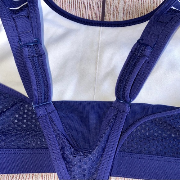 Lorna Jane Sports Bra Navy & White like new - Picture 6 of 8